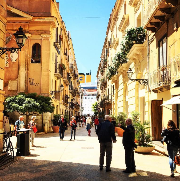 Torrearsa 17 Bed & Breakfast Trapani Ngoại thất bức ảnh